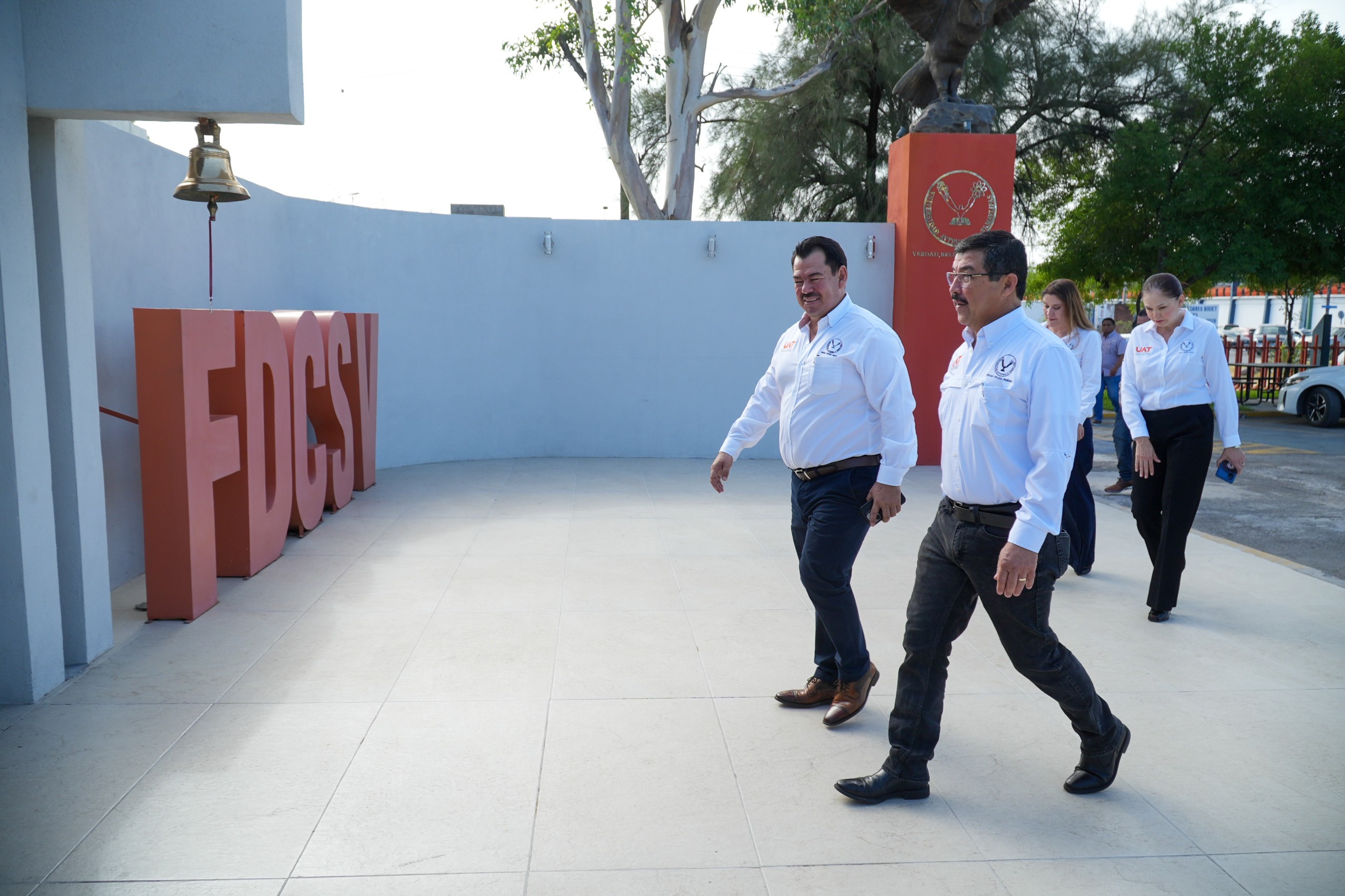 Rector de la UAT supervisa avances de obras de remodelación en la Facultad de Derecho Victoria