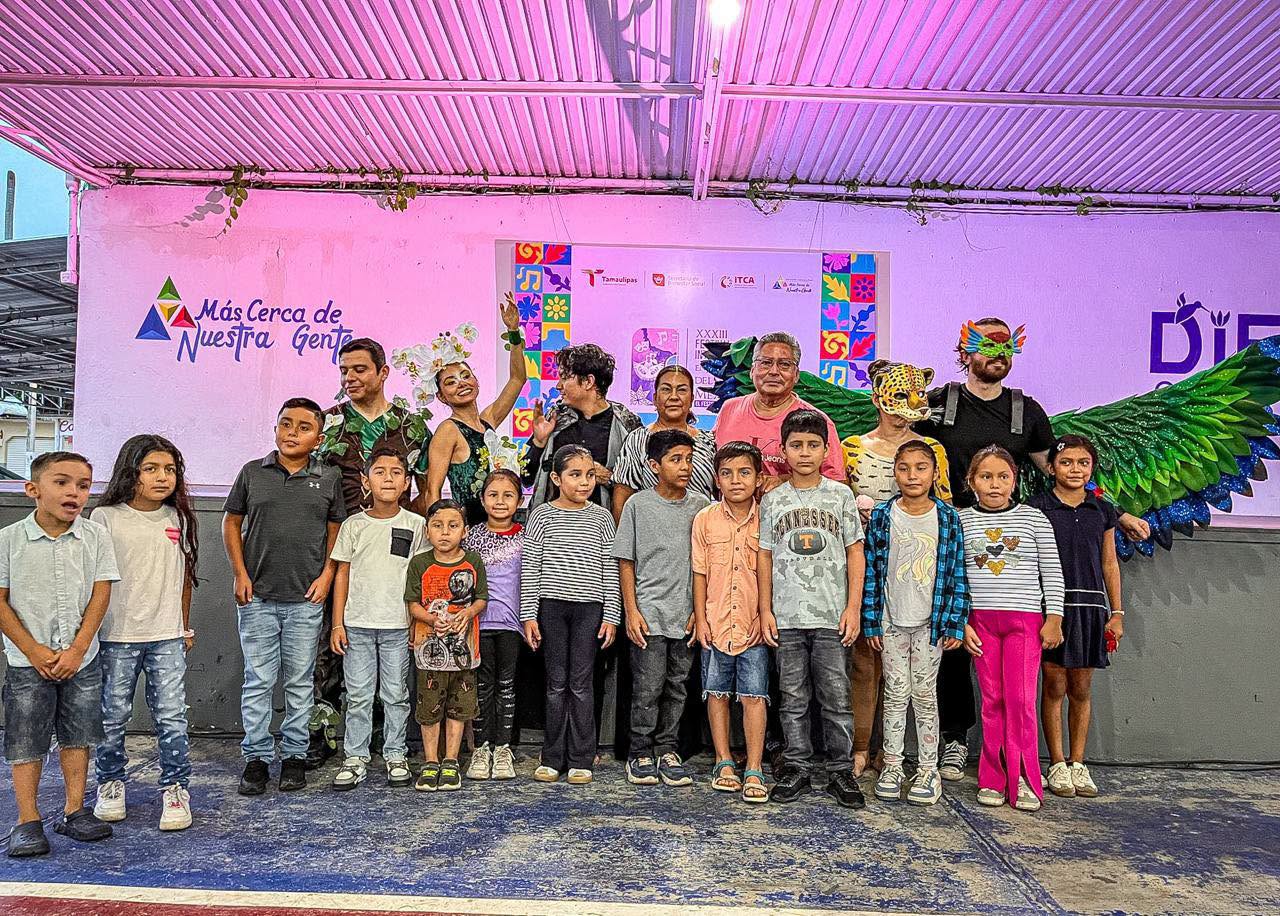 Familias de Ocampo disfrutan una tarde de magia y fantasía